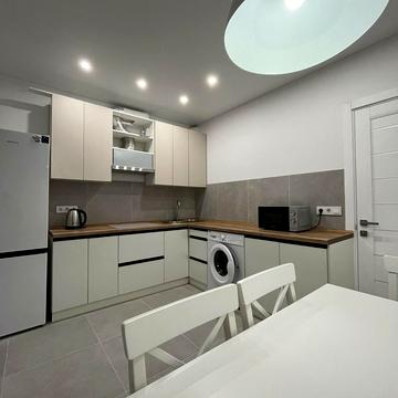 Жмеринська вул., 36