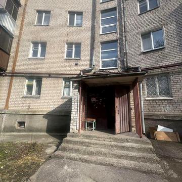 Сдам 2 ком квартиру возле Метеора! Зеленый гай!