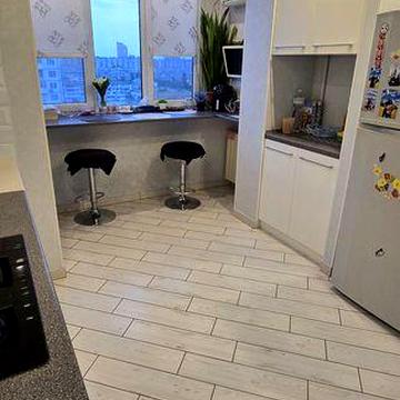 Продаж  двокімнатної  пл.Оболонська  3