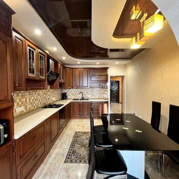 Продам 2кім квартиру по вул Кравчука 11Б