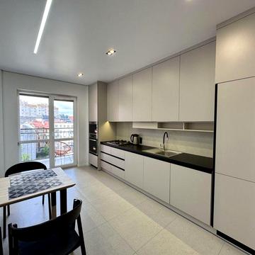 Оренда  2-кімнатної квартири в ЖК “Велика Британія” з паркінгом!