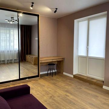 Оренда 1к квартири метро  Героїв Дніпра - 5 хв