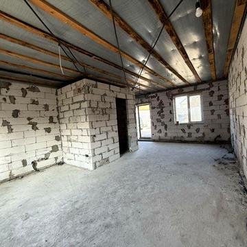 Квартира 38 м.кв. з власною ділянкою