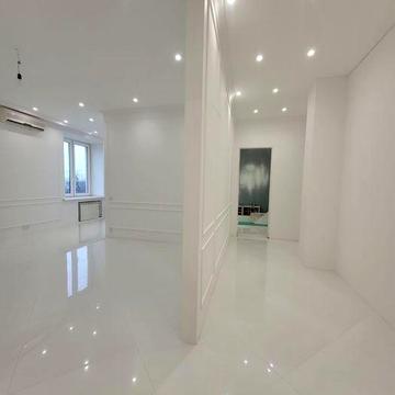 Стильна,2 спальні і кухня-студія в ексклюзивному будинку м.Захистників