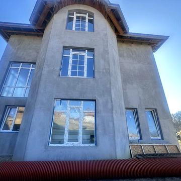 продаж 2х кімнатної квартири у будинку