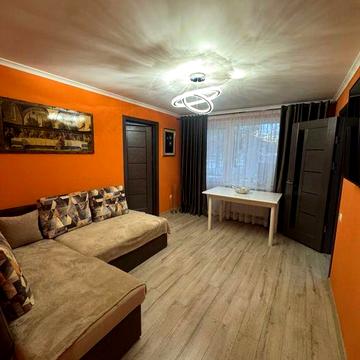 3-кімнатна м. Калуш з ремонтом та меблями