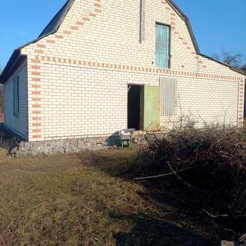 Недобудований будинок у с.Подорожнє