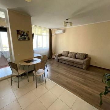 Петра Калнишевського вул. (Михайла Майорова), 6