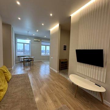 Сучасна. квартира в ЖК Palladio, 80м, три окремі кімнати.