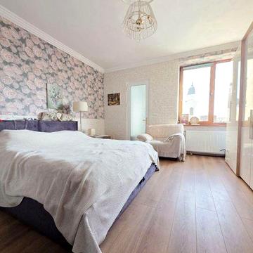 2 кімнатна квартира з РЕМОНТОМ. Центр міста