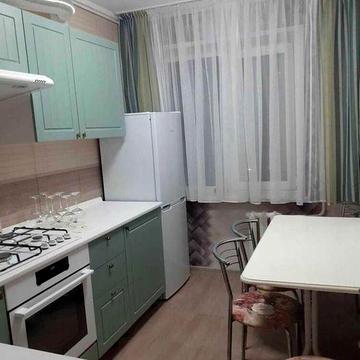 Сдам двухкомнатную квартиру на Победе(Аквапарк)