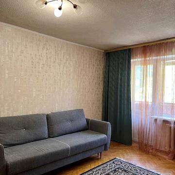 Михайла Донця вул., 17/46