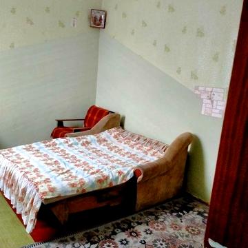 Здаю однокімнатну квартиру, ціна 10 тис за все.