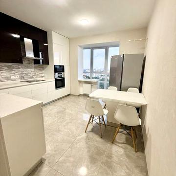 Оренда 2к. 87 кв.м. з евроремонтом по вул. Новомостицька, 15