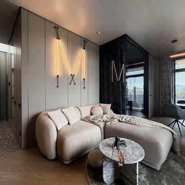 Сучасна дизайнерська квартира в центрі міста