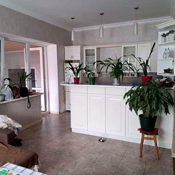 Затишний 2-поверховий будинок у смт Овідіополь (212-417)