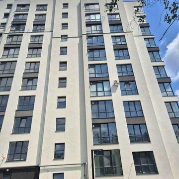 Власник  здана 2км можна робити ремонт