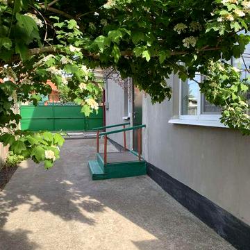 Продам дом р-н Каравана