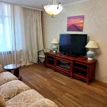 Лобановського 4Г, 23/25 пов, 55\15\18 м. кв.чудова квартира з гардероб