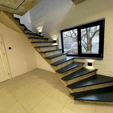 Оренда таун-хаусу в цетрі міста, поруч парк Шевченка, НУВГп