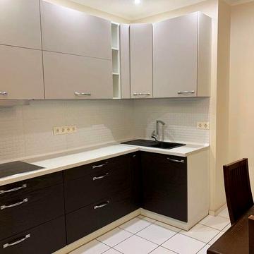 Австрійський будинок. Історичний центр міста. Вулиця Саксаганського