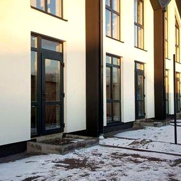 Идеальный  таунхаус возле моря.Лески