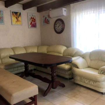 Оренда добротного будинку, можна на місяць-два