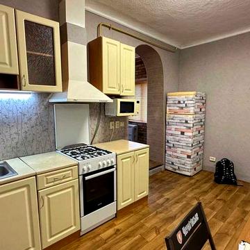 Продаю 1 комнатную квартиру на земле ул.Торговая и1