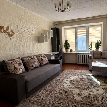 Світла 1-кімнатну квартира в центрі