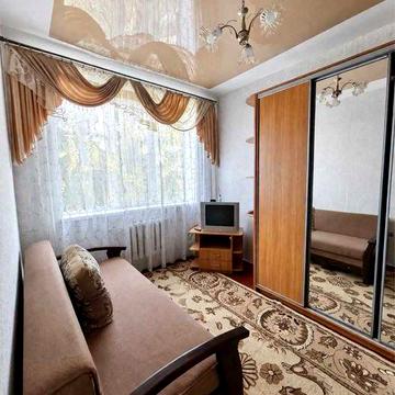 ;) 2 кімнати з можливістю об’єднання в повноцінну квартиру