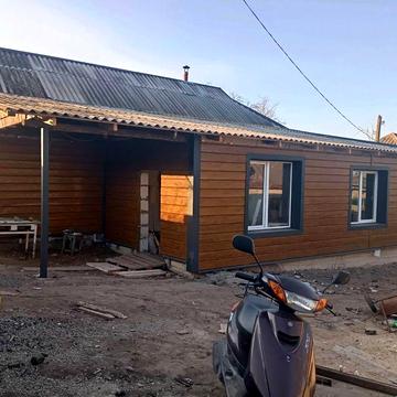 Продам дом возле центрального рынка