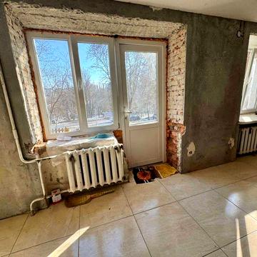 42793 Продаж 4 кімнатної квартири на Південно - заході