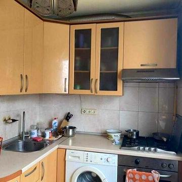 Продам 2 ком кв в Индустриальном районе в хорошем состоянии.