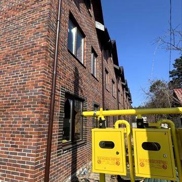 Кутовий ТАУНХАУС в 5хв від Центру, готовий до ремонту. З Газом