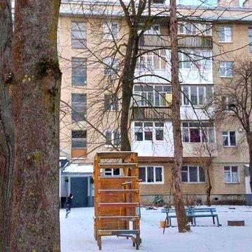 Оренда бюджетної 2-кім квартири в районі Нафти і Газу (вул. Набережна)