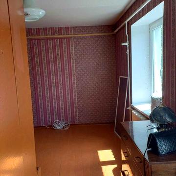 Продам 1 комнатную гостинку метро Индустриальная Od8