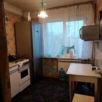 1 ком. кв-ра  м. Индустриальная.