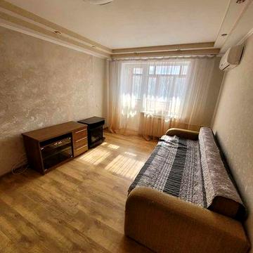 Сдаётся однокомнатная квартира на 12 квартале\Правый берег