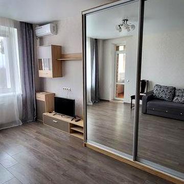 Сдам 1ком Корпусний парк новострой