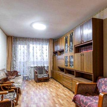 Продається трикімнатна квартира по вулиці Вашингтона