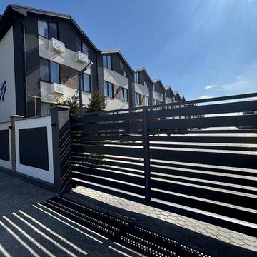 Таунхаус в пгт Авангард