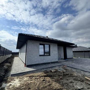 Окремий будинок з теплою підлогою та чорновими роботами‼️