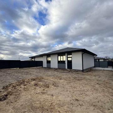 Окремо стоячий будинок в Білогородці. БЕЗ КОМІСІЇ!!!