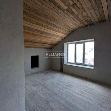 Продам здану 2к квартиру, ліфт працює, всі комунікації, Височана! ЖК Височана 18