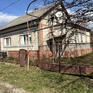 Продам будинок в Закарпатьській обл., Тячівський р-н, с. Вільхівці