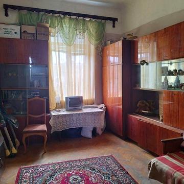 Адам Аренда Чернівці вул Синагоги. Да