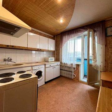 Продается 2-комнатная квартира на Тополь-2, дом 33