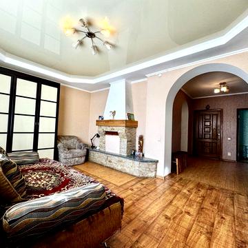 Будинок  в передмістті . Живи сьогодні і будуй майбутне.