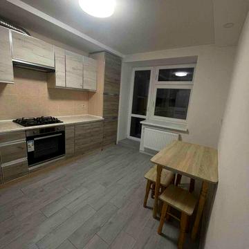 Оренда однокімнатна поблизу Центру