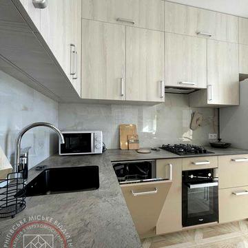 RLT V Стильна 1-кімнатна  з дизайнерським ремонтом у центрі Чернігова!